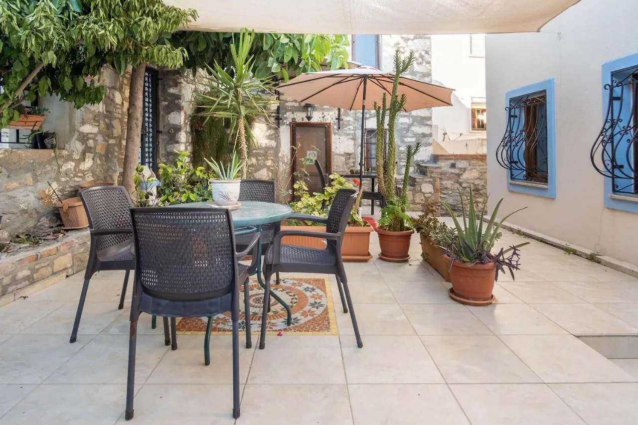 Villa Central Stone House, 2Br, Cozy, Spacy, Terrace, Fast Wifi, Parking Bodrum