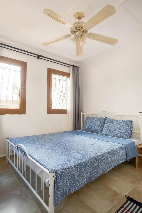 Central Stone House, 2Br, Cozy, Spacy, Terrace, Fast Wifi, Parking Bodrum Villa
