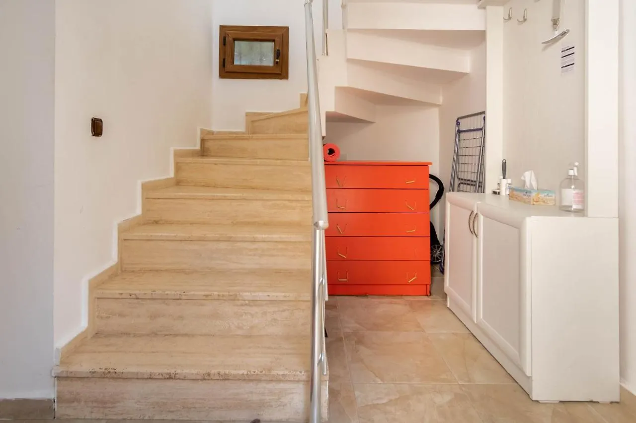 Central Stone House, 2Br, Cozy, Spacy, Terrace, Fast Wifi, Parking Bodrum